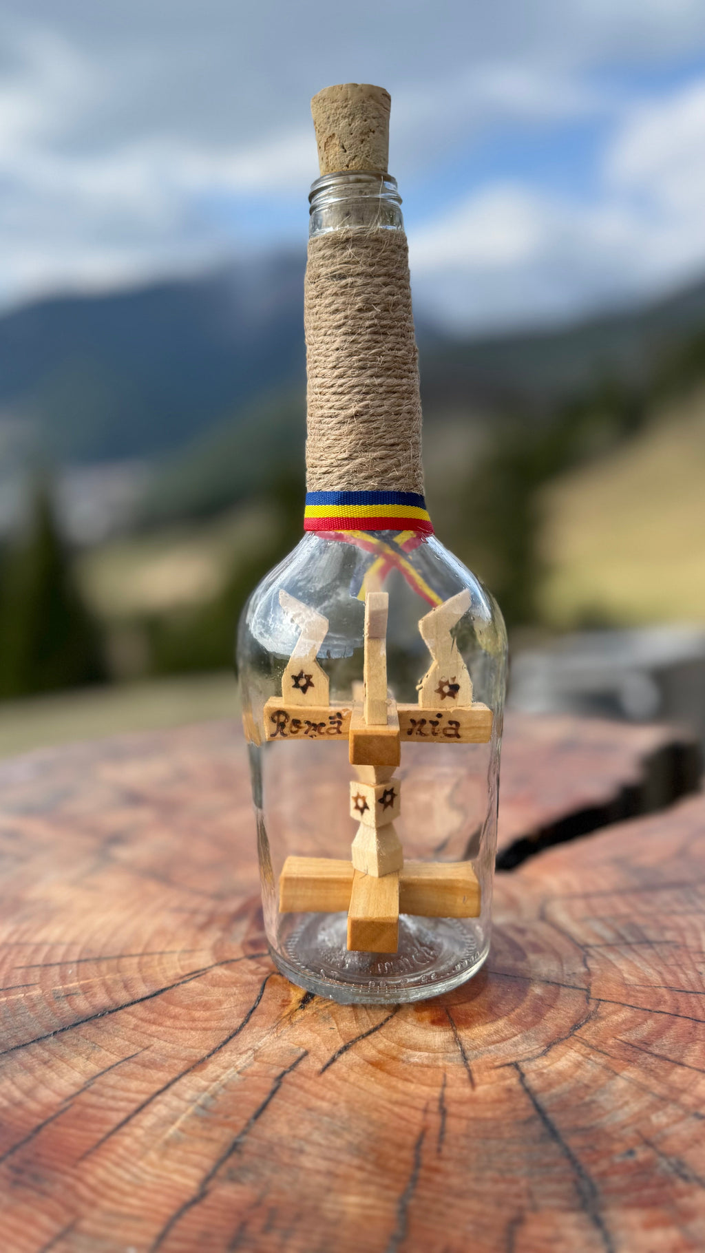 Rânduiala Izvorului: Măiestrie în Lemn