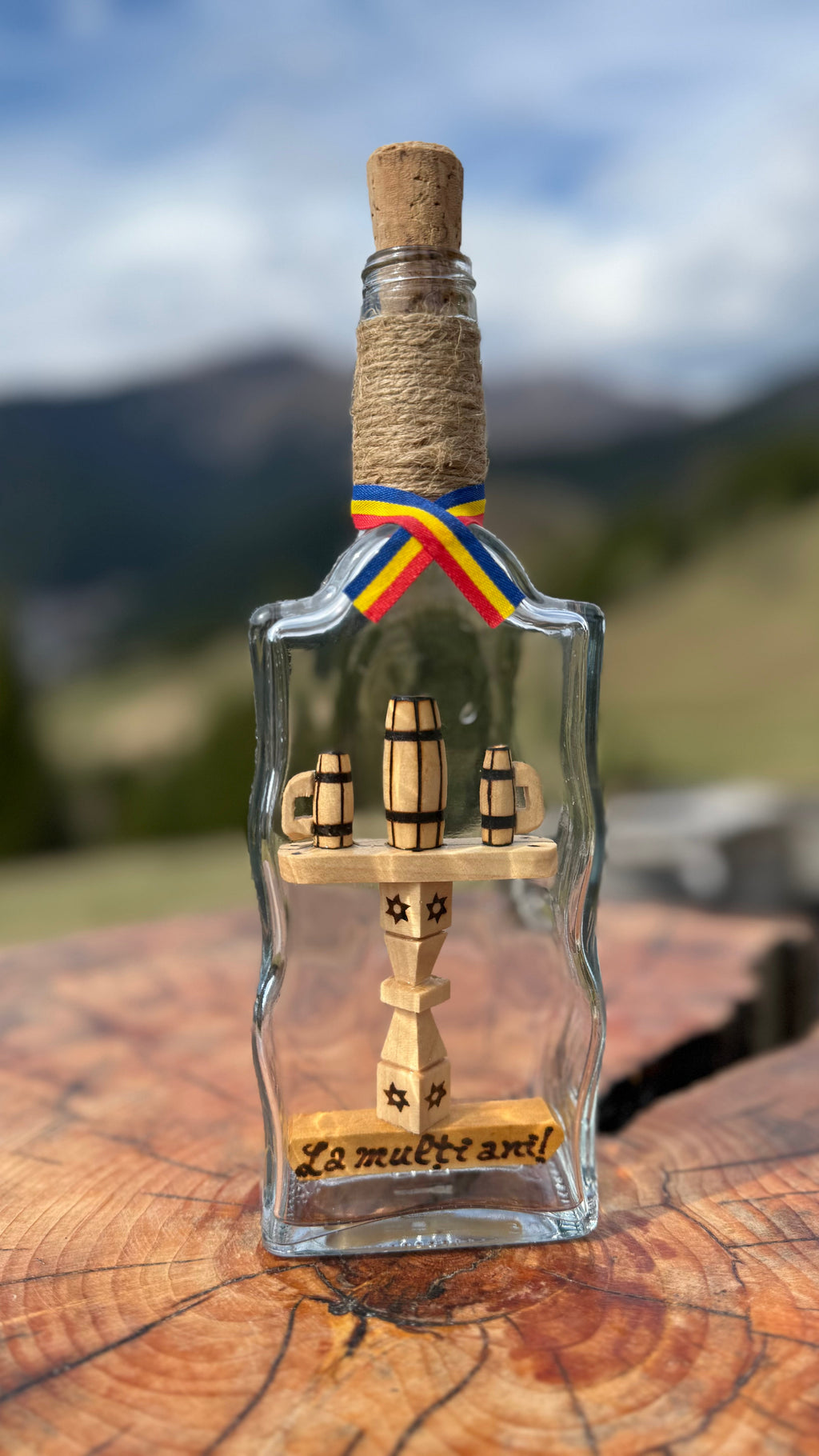 Masa Prieteniei: Simbolul Sărbătorii